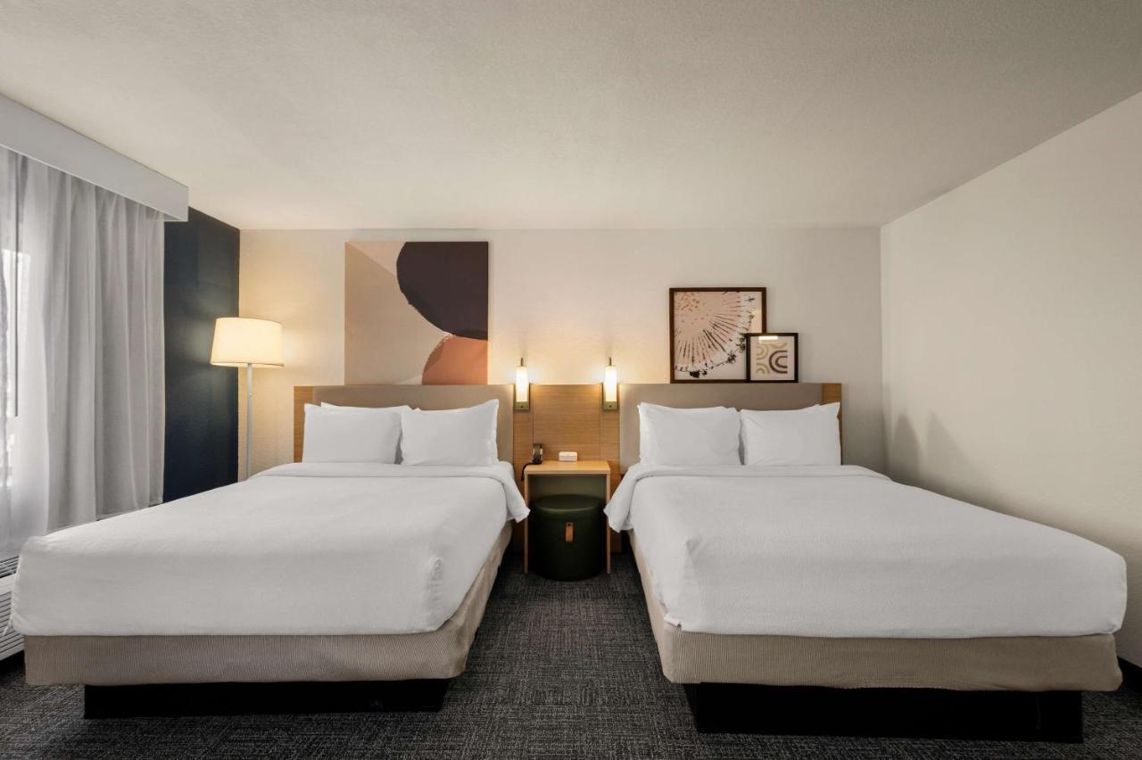 Spark By Hilton Fort Wayne Exterior photo