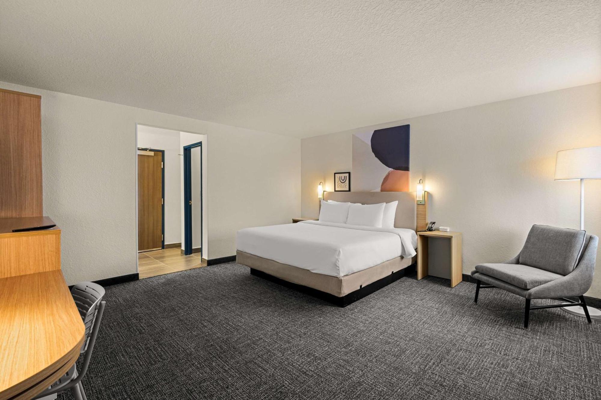 Spark By Hilton Fort Wayne Exterior photo
