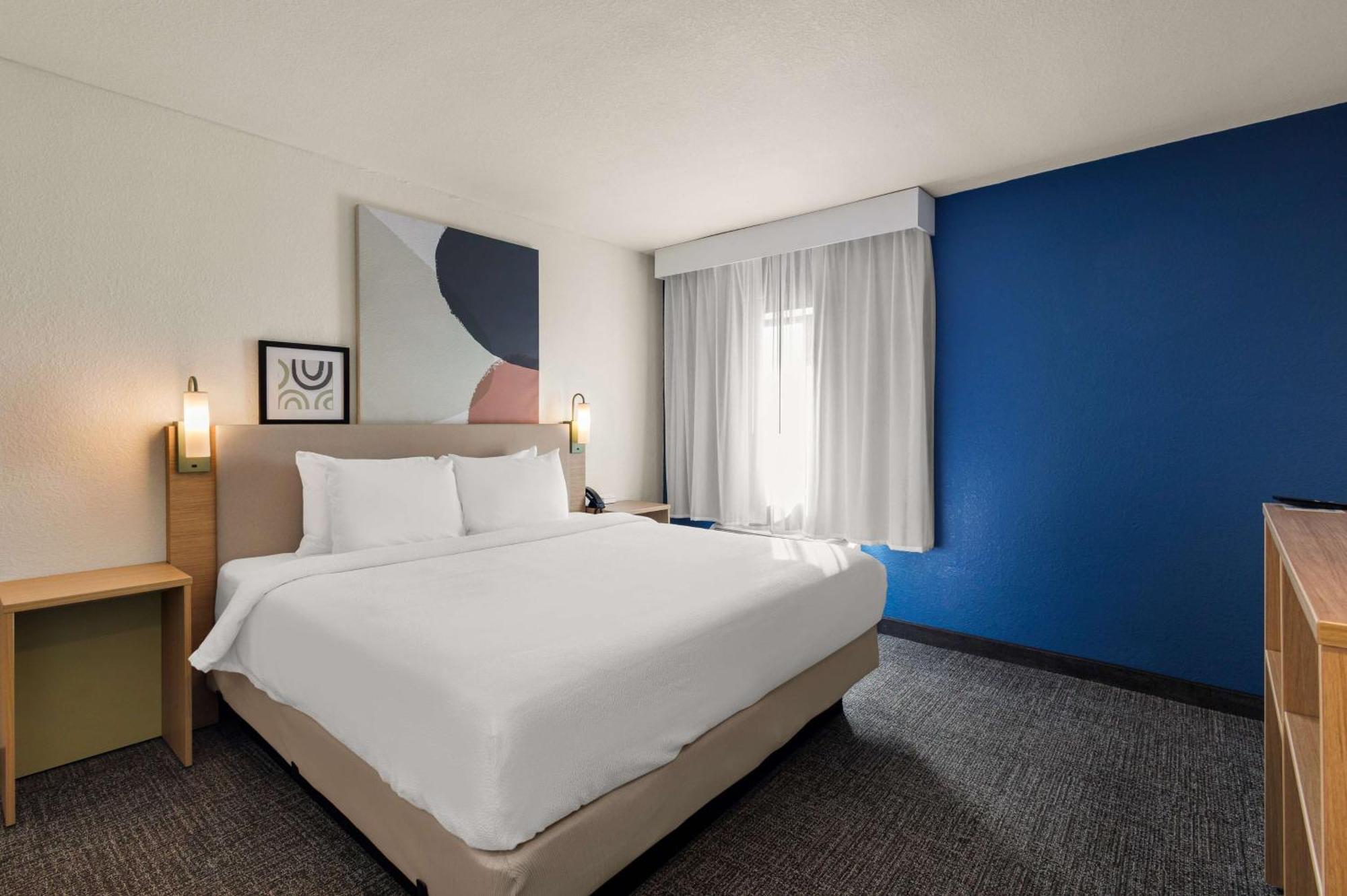 Spark By Hilton Fort Wayne Exterior photo